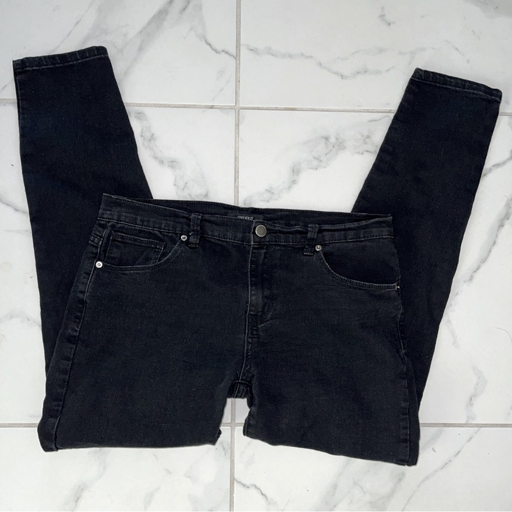 Forever 21 Skinny Jeans Size 30 Solid Black Mid Rise Stretchy Slim Denim Rivets